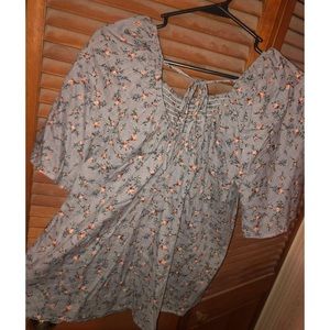 Super cute boutique top size Small